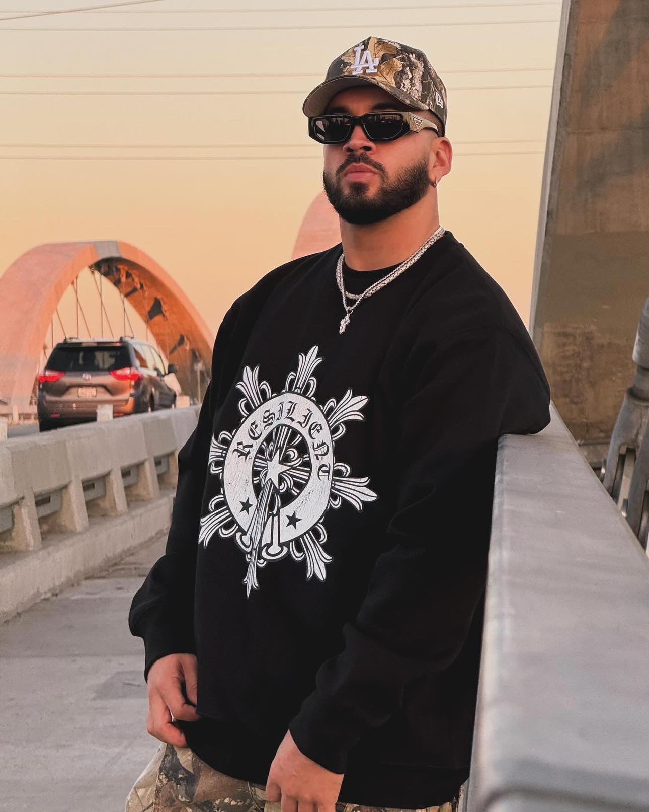 Resilient State Crew neck (Black)