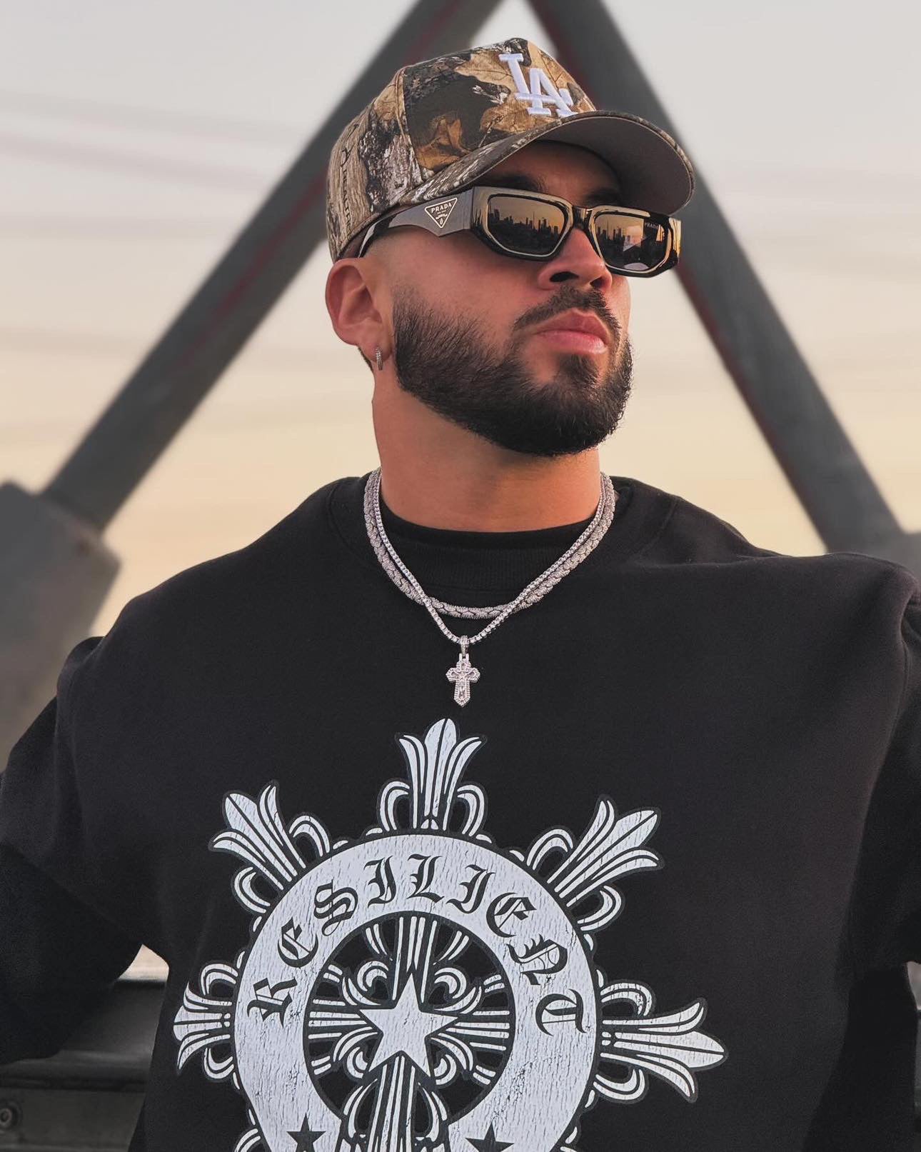 Resilient State Crew neck (Black)